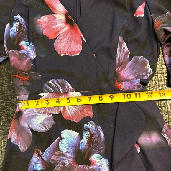 Adrianna Papell Ruffle Hem Dreamy Hibiscus Wrap Dress size 6 - Picture 13 of 16